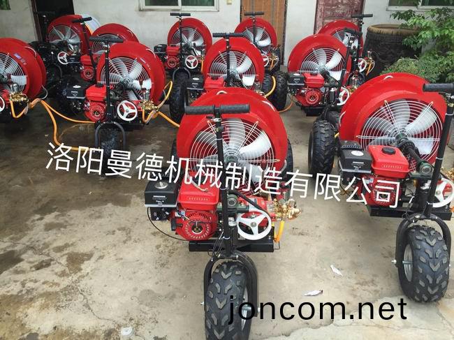 自(zi)走式風送打藥(yao)機(ji)